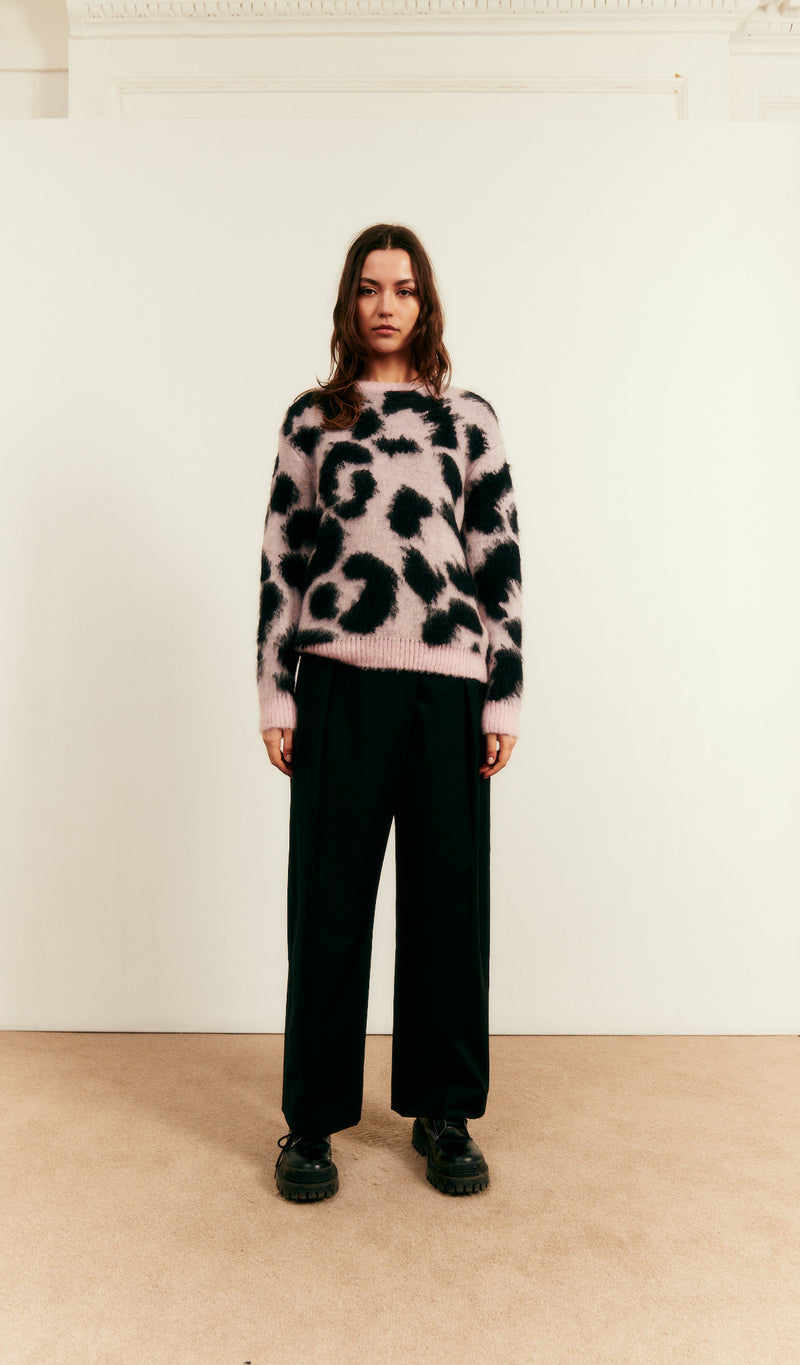 Restyled: Blue Eyelash Sweater + Leopard Ponte Leggings – Life