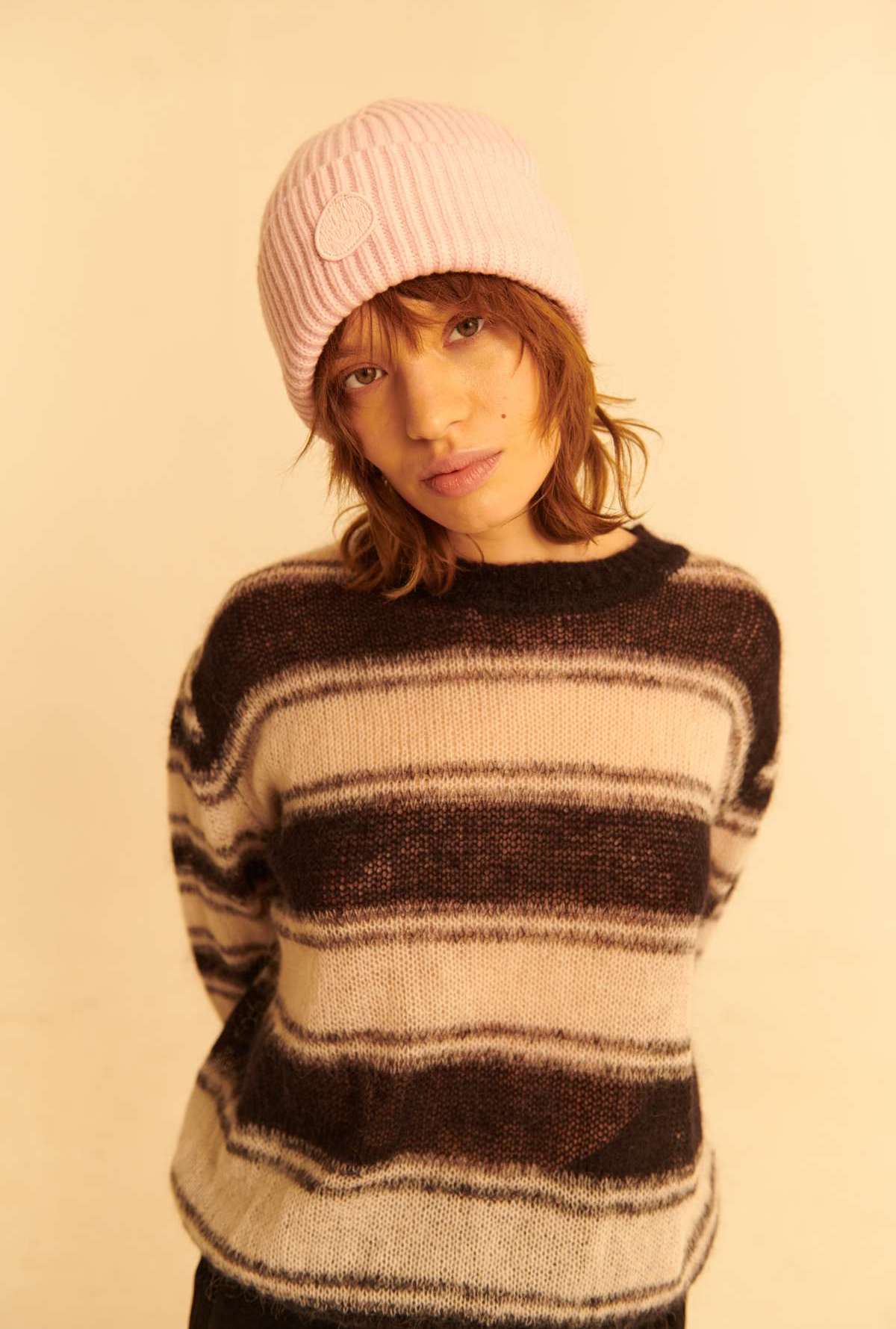 Smiley Cashmere Wool Beanie in Icing Pink